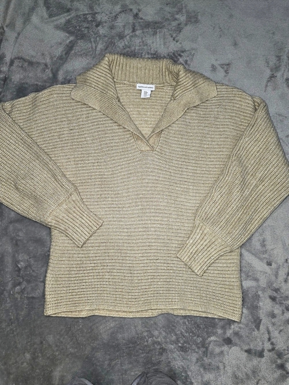 Cupcakes and Cashmere Knit Cowl Neck Sweater in Brown Size Medium Like New